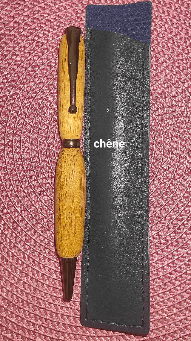 Stylos en bois massif huilé touché naturel
